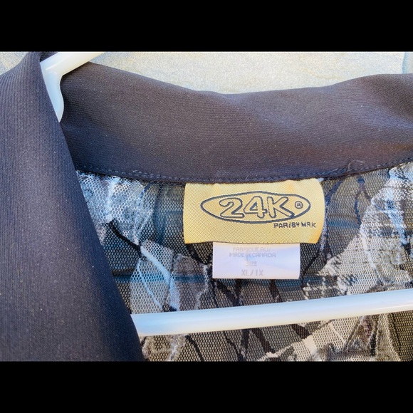 Selling woman top - Picture 2 of 3